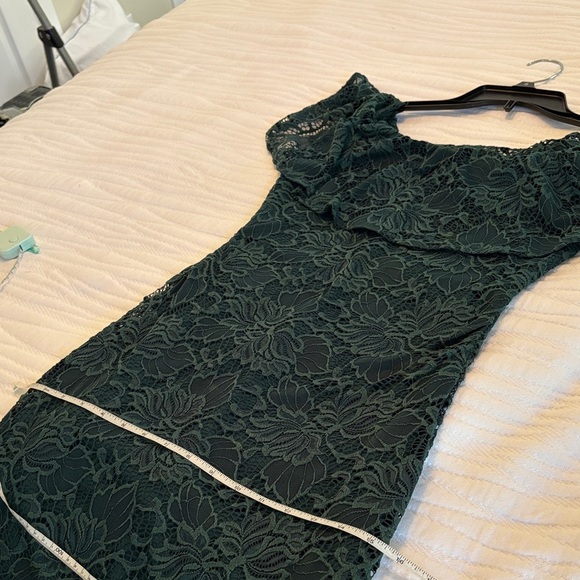 Emerald Sundae Dark Green Lace Mini Dress Size Medium - Picture 10 of 12